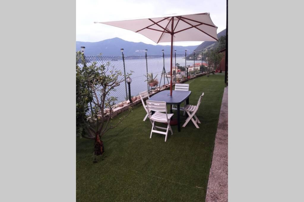 Appartamento Sul Lago D'Iseo تافيرنولا بيرغاماسكا المظهر الخارجي الصورة